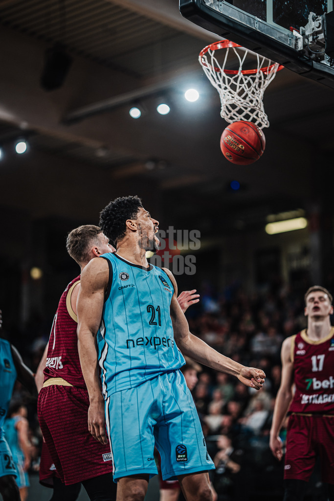 Basketball | Männer | Saison 2024/2025 | BKT EuroCup | Veolia Towers Hamburg vs. 7Bet-Lietkabelis Panevezys | 21.01.2025 | Jordan Barnett (#21, Veolia Towers Hamburg) jubelt