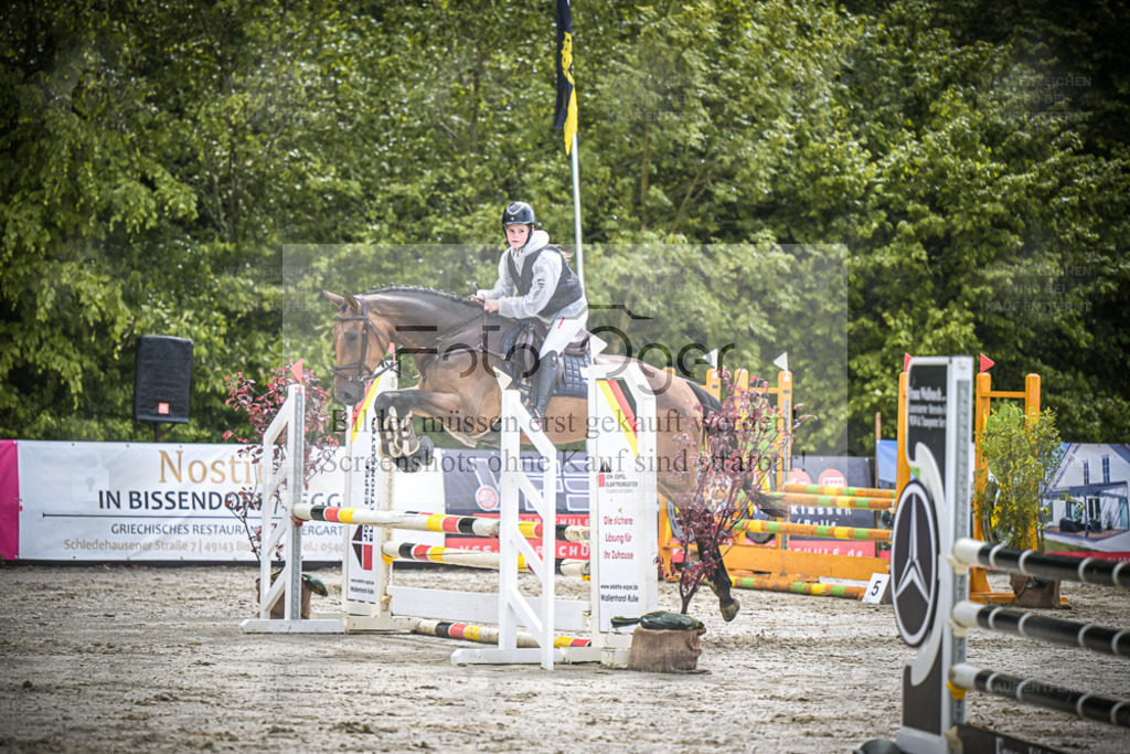 DOS_7372 | Entdecke hochwertige Reitturnierfotos von Foto Oger. Professionell, emotional und authentisch – jetzt Lieblingsmomente im Shop bestellen. - Realisiert mit Pictrs.com