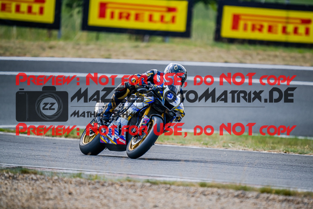 MaZZes_FotoMatrix_220722_8114 | IDM1000