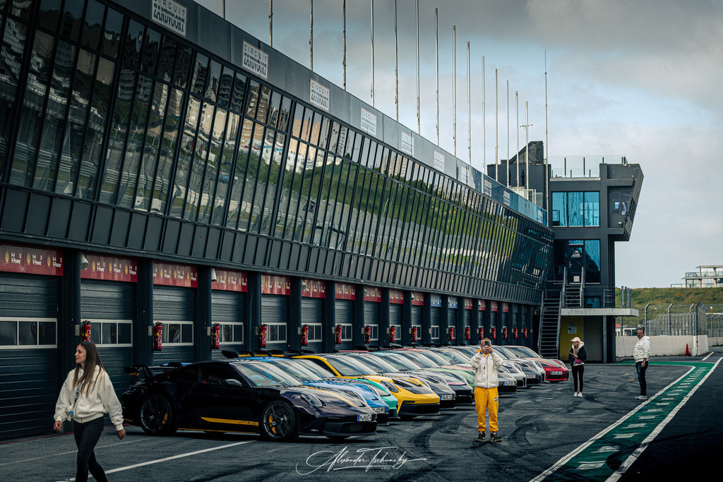 R6AT0303 _Alexander Tschuncky | Entdecken Sie die faszinierende Welt von Alexander Tschuncky Arts: Kreative Fotografie, atemberaubende Automobilkunst und hochwertiger Bilderdruck. Lassen Sie sich inspirieren! - Realisiert mit Pictrs.com