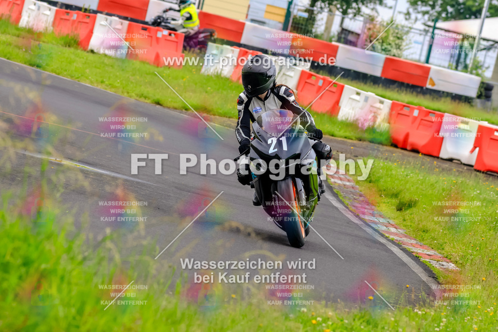 VBK-6848 | Hier findet Ihr Bilder von Touristenfahrten auf der Nürburgring Nordschleife oder von anderen Veranstaltungen die ich besucht habe. Viel Spass beim Durch Schauen 