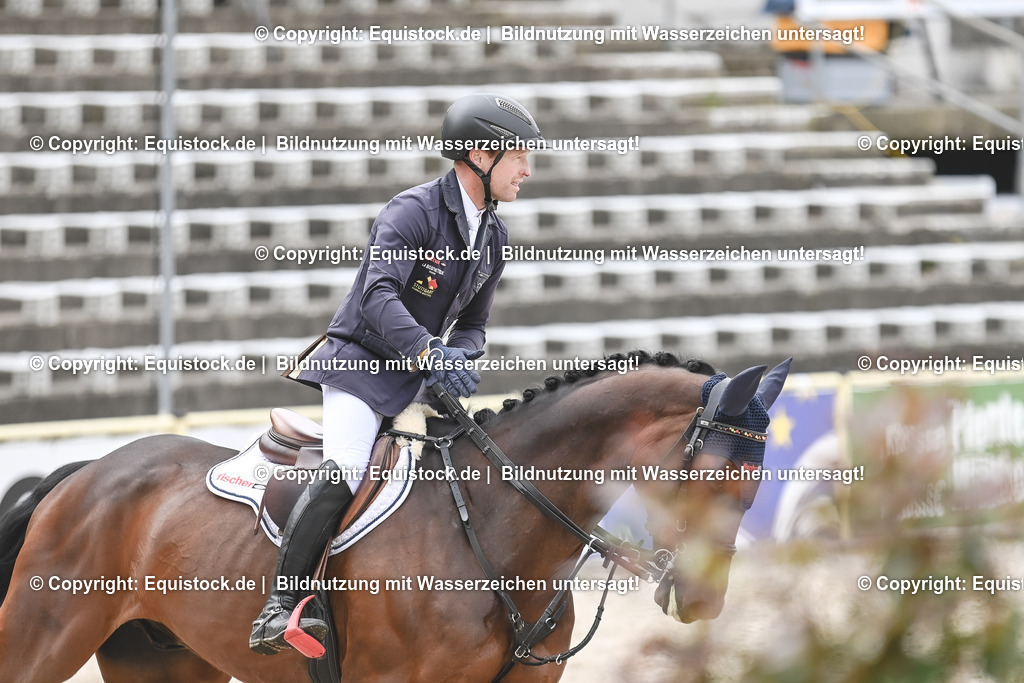 20230514_CCI4_Springen_0416 | equistock