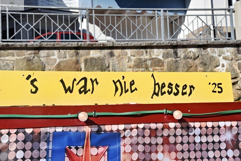 FaMoUmzug-043-RA | Fotoblog Schwarzwald, Foto Blog Wiesental, Pfaffenberg, Winterzauber, Zeller Bergland, Zell im Wiesental, Fotoblog Wiesental, Landschaftsfotos, Bilder Wiesental, Natur, Naturbilder, Fastnacht, Zeller Fastnacht, Zeller Fasnacht, Zeller Bergland, Belchen, - Realisiert mit Pictrs.com