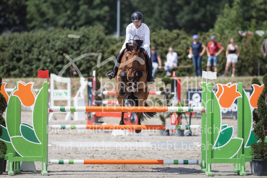 230624_PfSpTa_M2-Spr-917 | Deine schönsten Turniermomente als professionelle Fotos! Entdecke hochwertige Pferdesport-Fotografie im Online-Shop. Jetzt Fotos finden & bestellen!