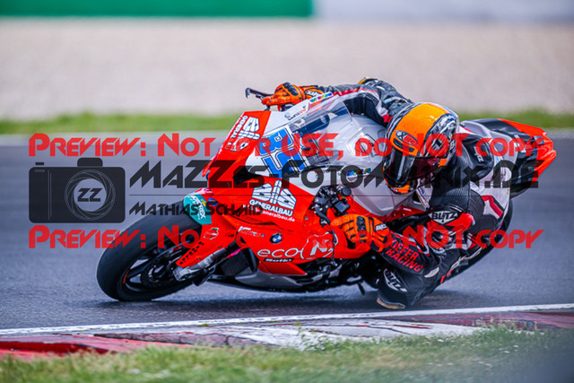 MaZZes_FotoMatrix_220506_90458 | Fotograf Mathias Schmid
Sportfotograf,
Eventfotograf,
Hochzeitsfotograf,
Portraitfotograf