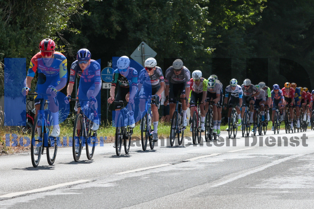 SES_DEUTOU20250821-11 | bond - Realisiert mit Pictrs.com