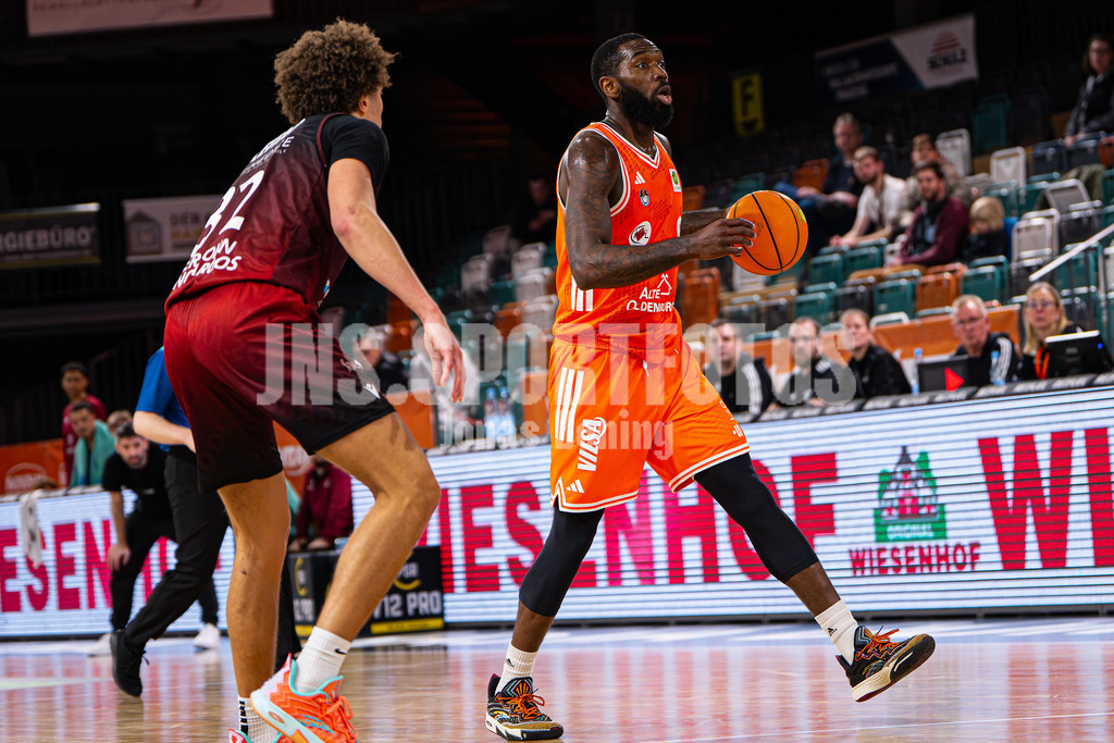 Basketball I Herren I Saison 2025-2026 I ProB Nord I 21. Spieltag I Rasta Vechta II - Iserlohn Kangaroos I 3199 | Aula Maarufu Sumbry (0, RASTA Vechta II) - Realisiert mit Pictrs.com