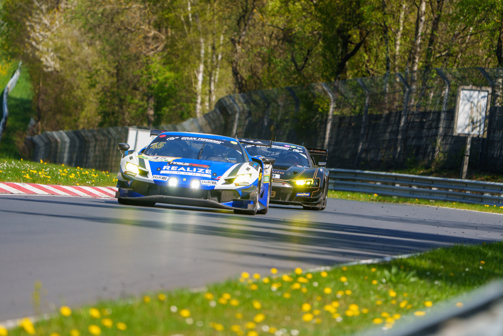 Nürburgring Langstrecken Serie  Rennen 2(NLS) | 26.04.2025 Nürburgring Langstrecken Serie  Rennen 2(NLS), Nürburgring,Deutschland, Bild: # 45, REALIZE KONDO RACING with Rinaldi, David Perel, Felipe Fernandez Laser, Thomas Neubauer,  im Ferrari 296 GT3 - Realisiert mit Pictrs.com