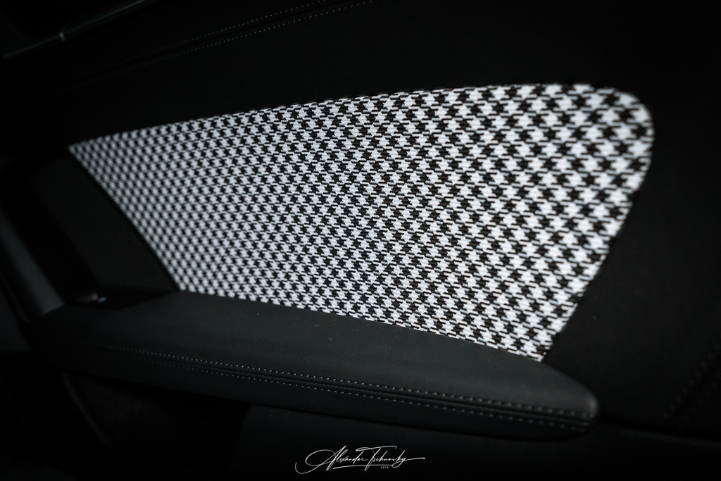R6PZ3490 _Alexander Tschuncky | Entdecken Sie die faszinierende Welt von Alexander Tschuncky Arts: Kreative Fotografie, atemberaubende Automobilkunst und hochwertiger Bilderdruck. Lassen Sie sich inspirieren! - Realisiert mit Pictrs.com