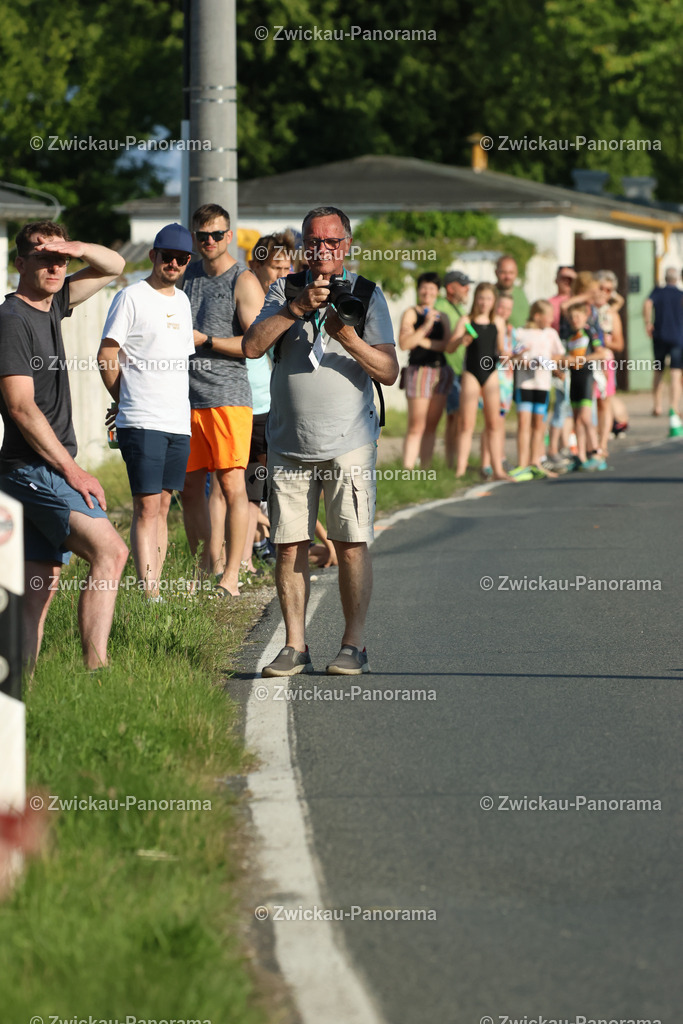Tag 1 Rad Klein-106 | Urban. Natur. Panorama. Luftbild. 
Der Bildershop für aufregende Perspektiven!
Für Deko, Wandbild und Kalender!
Wir bringen LED-Bilder zum Leuchten!
