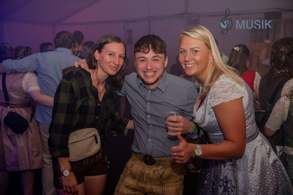 DSC_5449 | "Fussifoto.com – Ihr Ansprechpartner für hochwertige Fotografie! Entdecken Sie kreative Bilder und professionelle Dienstleistungen. Kontaktieren Sie uns für Ihre Projekte!"