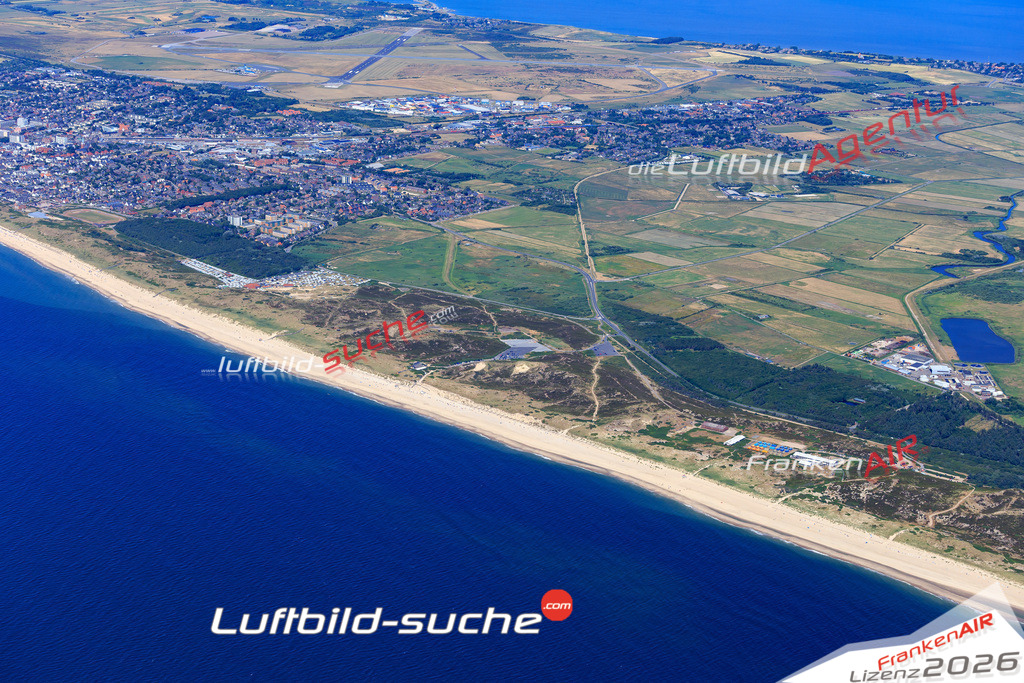 Die Luftbildaufnahme Westerland - Sylt wurde 2018 mittels Flugzeug (keine Drohne) erstellt. Perfekte Schärfe und Druck- Auflösung- Garantiert!