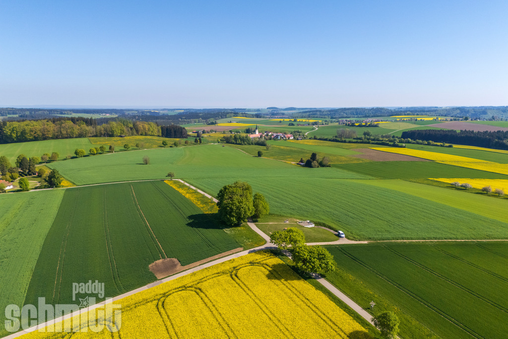 PS-Heligenberg-2026-04 | Entdecke die größte Bildgalerie der Region mit Fotografien aus dem Allgäu, der Bodenseeregion, Oberschwaben, dem Donautal und der Schwäbischen Alb. Landschaften, Luftaufnahmen und Reisefotografie als Wandbild und Fotokunst. - Realisiert mit Pictrs.com