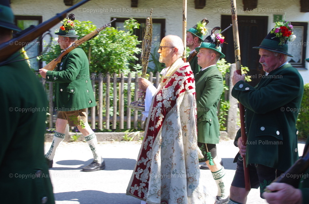 IMGP4193 | fotografiert von Axel PollmannLeonhardi Wallfahrt Benediktbeuern und Murnau, Fronleichnam, Fasching, Landschaft im Loisachtal und Benediktbeuern  - Realisiert mit Pictrs.com