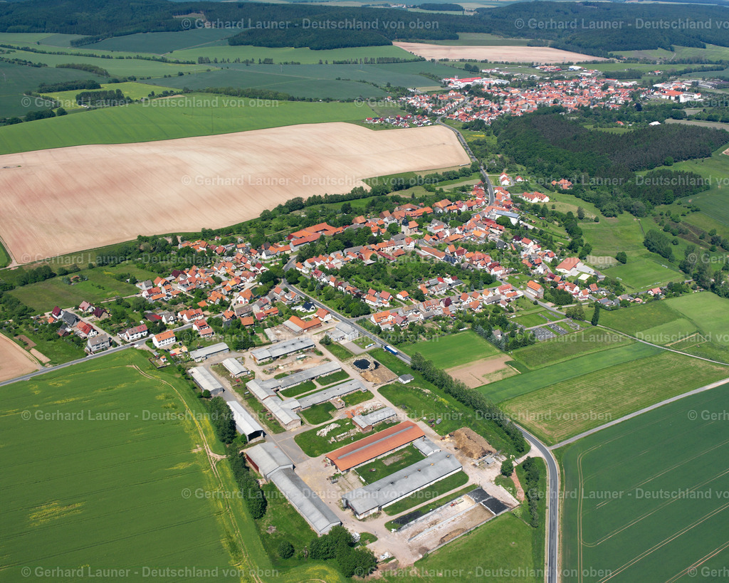 2634396 | NEUSTADT 16.06.2006 Dorf - Ansicht in Neustadt im Bundesland Thüringen, Deutschland. // Village view in Neustadt in the state Thuringia, Germany. Foto: Gerhard Launer