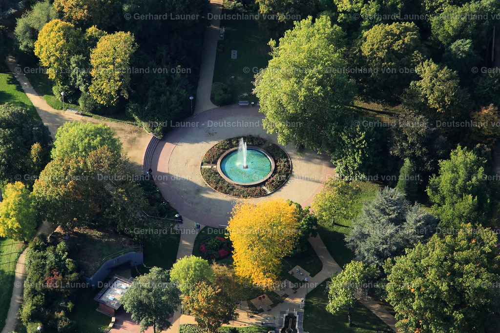 3070559 | Brunnen im Stadtpark Dillingen