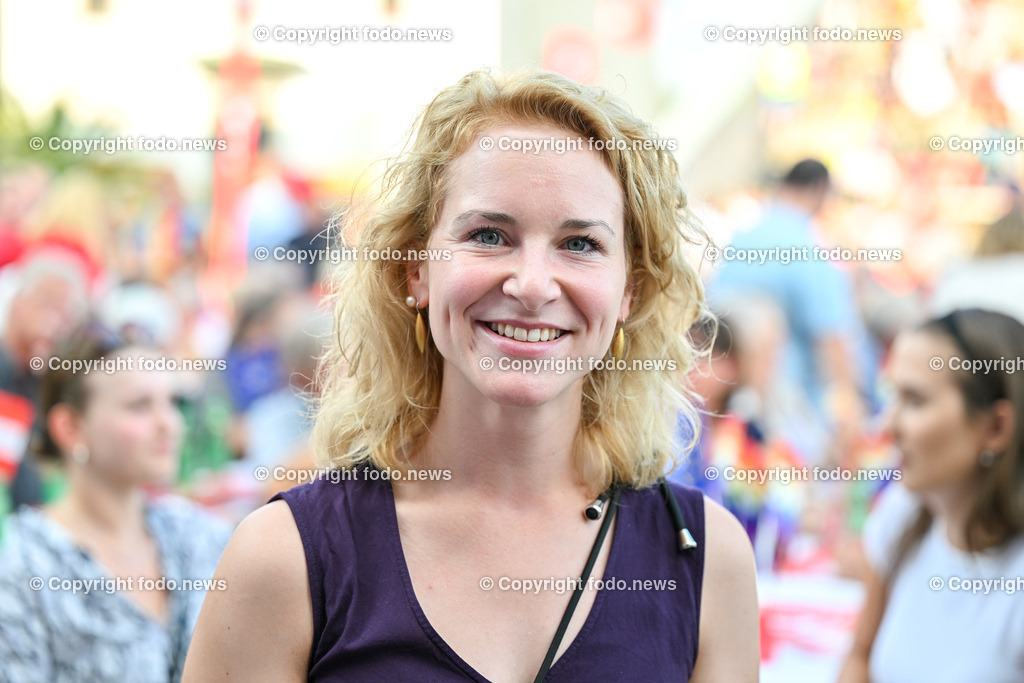 SPOe-Wahlkampfauftakt zur Nationalratswahl 2024_ 29.08.2024-3 | 29.08.2024, Linz, AUT, SPOE Wahlkampfauftakt zur Nationalratswahl 2024 in Linz im Bild Eva-Maria Holzleitner (SP, Nationalraetin, Spitzenkandidatin für OOe)