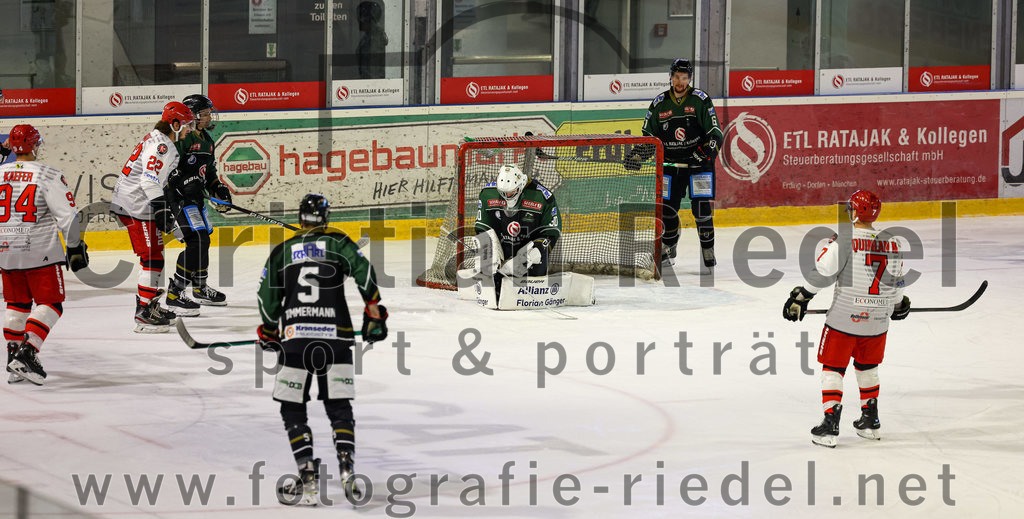 2022-09-25_109_TSV_Erding_gegen_EHC_Klostersee | Erding, Deutschland, 25.09.2022:
Eishockey, Bayernliga 2022 / 2023, Testspiel, TSV Erding gegen EHC Klostersee, Endergebnis: 8:2

Foto: Christian Riedel / fotografie-riedel.net
