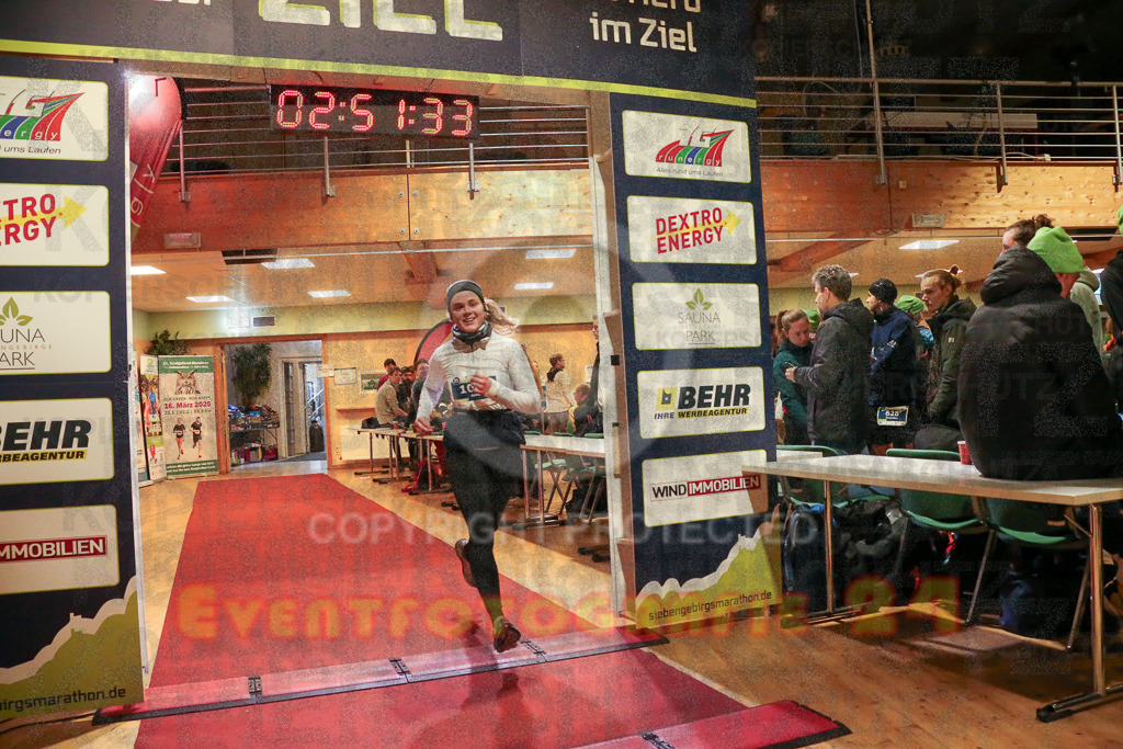241208_1154_EX1_6886 | Sportfotografie im Rhein-Sieg Kreis, Köln, Bonn, NRW, Rheinland Pfalz, Hessen, etc. Unser Tätigkeitsfeld umfasst den Laufsport vom Volkslauf über den Marathon, Duathlon, Triathon bis zum Ultralauf wie Kölnpfad Ultra oder Schindertrail.
