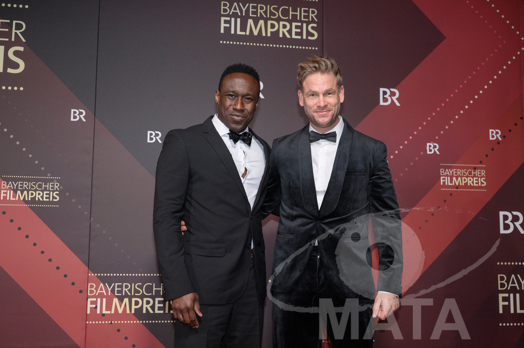 _DWI4934 | Jerry Kwarteng und Frederic Heidorn bei der Verleihung des 47. Bayerischen Filmpreises 2026  im Prinzregententheater. München, Deutschland. Der Bayerische Filmpreis wird seit 1979 von der Bayerischen Staatsregierung verliehen, um die Bedeutung des Kinofilms als Kulturgut herauszustellen - Realisiert mit Pictrs.com