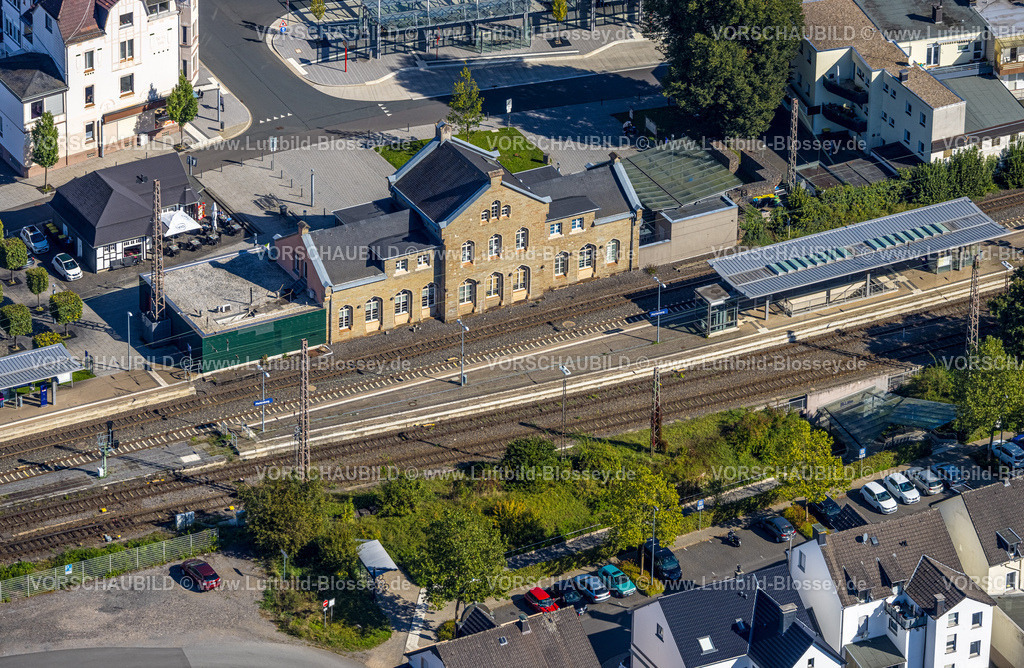 Plettenberg230908299 | Luftbild, Bahnhof Plettenberg mit Bahnsteig, Eiringhausen, Plettenberg, Sauerland, Nordrhein-Westfalen, Deutschland