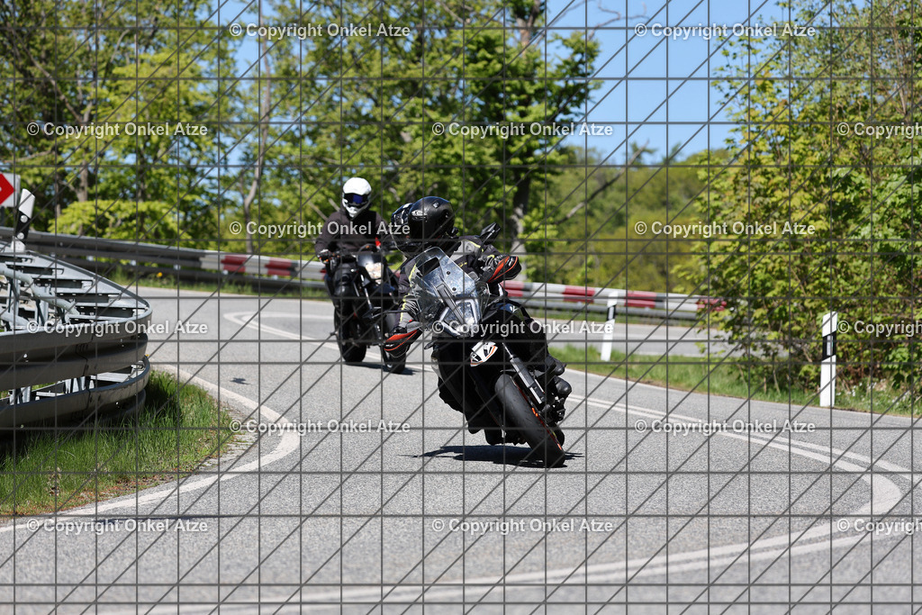 IMG_9483 | Fotograf am Kyffhäuser. Onkel Atze. Kyffhäuser Rennstrecke. Café36. Motorsportfotografie. - Realisiert mit Pictrs.com