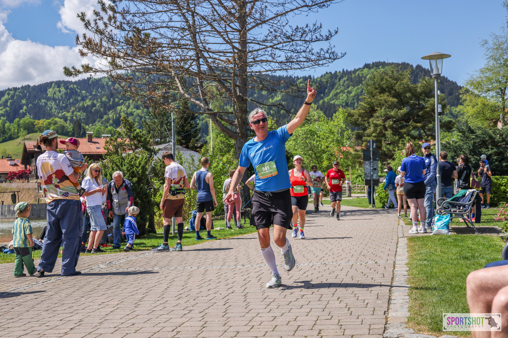 007A5537 | Schliersee Lauf 2026 #flowmotion #schlierseelauf #junglückschlierseelauf #schliersee #halbmarathon @junglueck #sportshot_your_pictrs #yourpictrs #canondeutschland #canonsportphotography