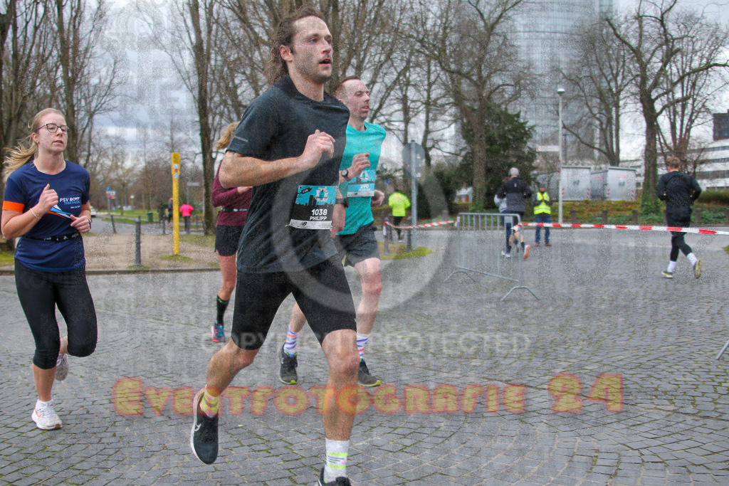 231231_1148_EV4_0701 | Sportfotografie im Rhein-Sieg Kreis, Köln, Bonn, NRW, Rheinland Pfalz, Hessen, etc. Unser Tätigkeitsfeld umfasst den Laufsport vom Volkslauf über den Marathon, Duathlon, Triathon bis zum Ultralauf wie Kölnpfad Ultra oder Schindertrail.