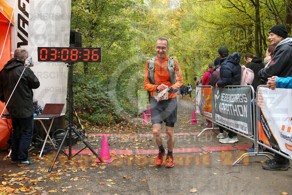 251026_1310_EX1_2724 | Sportfotografie im Rhein-Sieg Kreis, Köln, Bonn, NRW, Rheinland Pfalz, Hessen, etc. Unser Tätigkeitsfeld umfasst den Laufsport vom Volkslauf über den Marathon, Duathlon, Triathon bis zum Ultralauf wie Kölnpfad Ultra oder Schindertrail.
