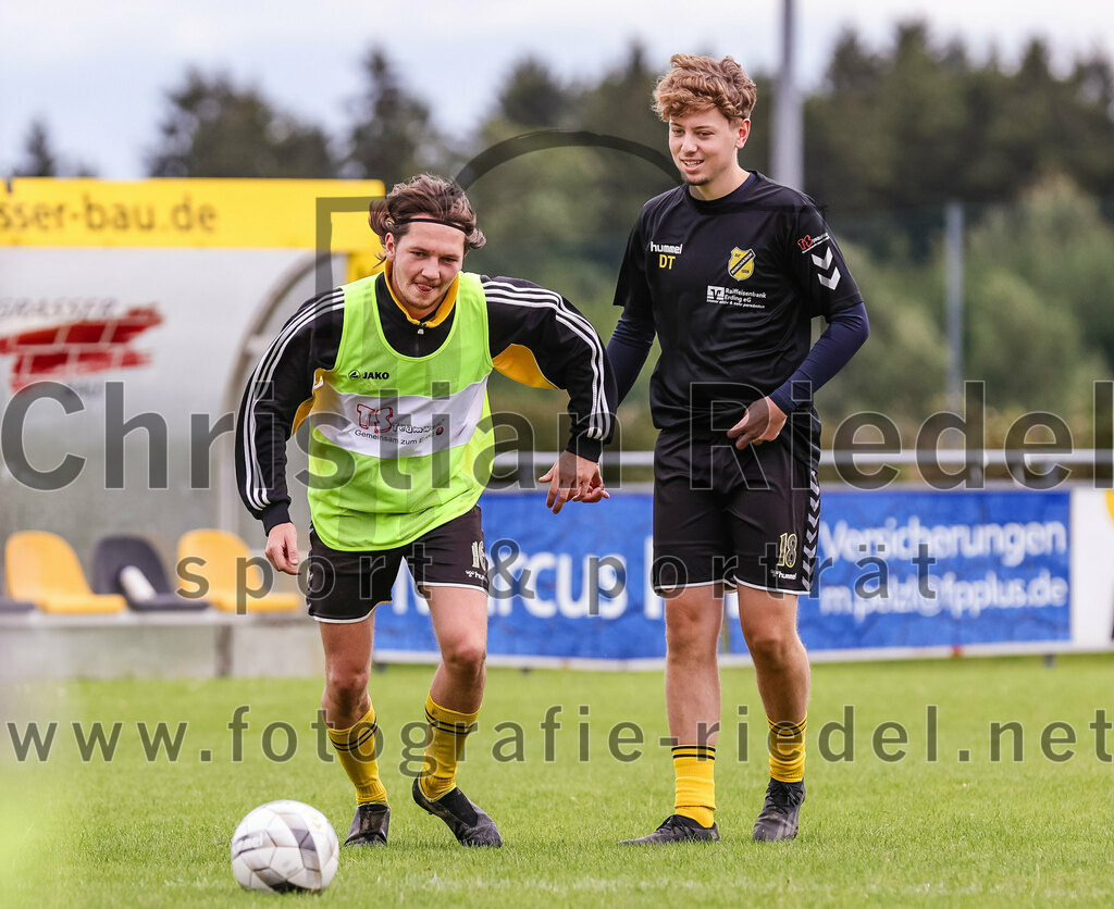 2023-08-06_002_SC_Kirchasch_gegen_SV_Eichenried | Bockhorn, Deutschland, 06.08.2023:
Fußball, Kreisliga 2023 / 2024, 2. Spieltag, SC Kirchasch gegen SV Eichenried, Endergebnis: 3:1

Bastian Bönisch (SC Kirchasch, #16)

Foto: Christian Riedel / fotografie-riedel.net