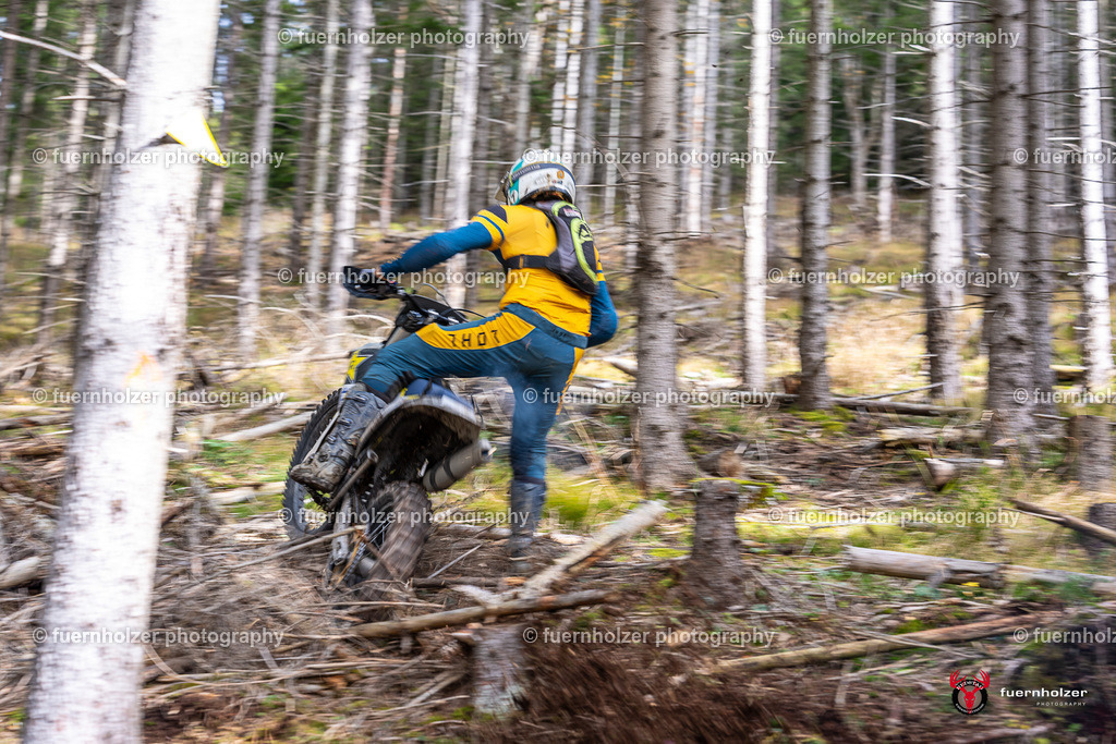 fuernholzer_251026-C1-387 | Fotografische Impressionen von der Red Stag Enduro Extreme by fuernholzer-photography.com. Endurosport in Österreich fotografisch festgehalten von fuernholzer. Auftragsfotografie für Private, Gewerbefotos und Industriefotografie. Eventfotografie, Sportfotografie und Motorsportfotografie. Anbieter von Fotoworkshops, Fototraining, fotografischen Vorträgen und Fotoseminaren.
