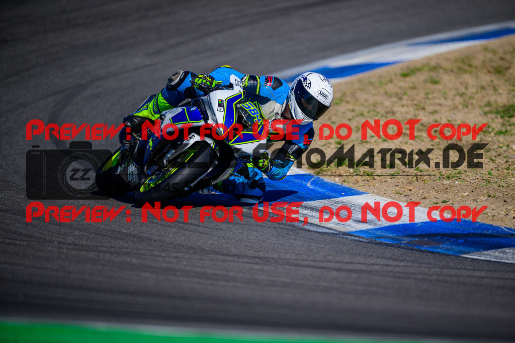 MaZZes_Fotomatrix_20250407_6007705_9079 | WEISS