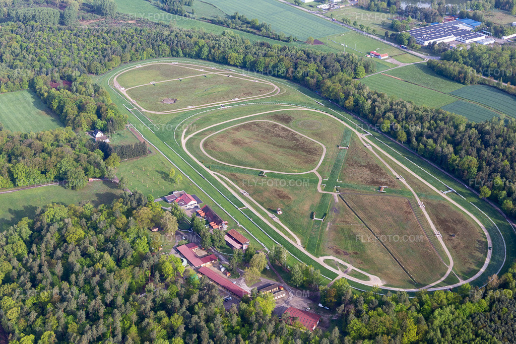 Aerial view: Racecourse of the Hippodrome de la hardt trotting track in the district Altenstadt in Wissembourg in the state Bas-Rhin, France.Photo: IMG_113831.jpg taken on 04/29/2019 by Werner Riehm/FLY-FOTO.comResolution of the original: 5472 x 3648 px