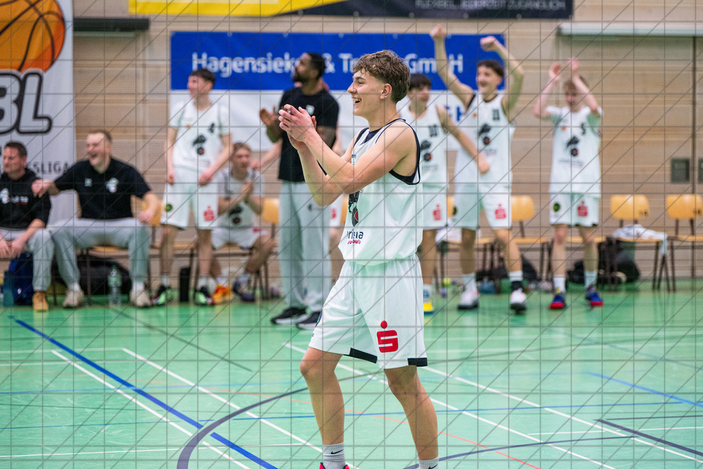 JBBL Relegation Gruppe 1 25/26 | Spieltag 12 | Charisma Young Bulls vs. SG Alba Wiesel Berlin | 18.01.26: JBBL Relegation Gruppe 1 25/26 | Spieltag 12 | Charisma Young Bulls vs. SG Alba Wiesel Berlin / Osnabrück / Deutschland  //   CREDIT:www.bullenfotos.de, Martin König, Hörner Weg 40, D-49078 Osnabrück, +4917663732967 // Nutzung und Weitergabe nur zu den vereinbarten Zwecken. Presseanfragen an Ersteller. Alle Rechte beim Ersteller. Honorierung nach MFM. - Realisiert mit Pictrs.com