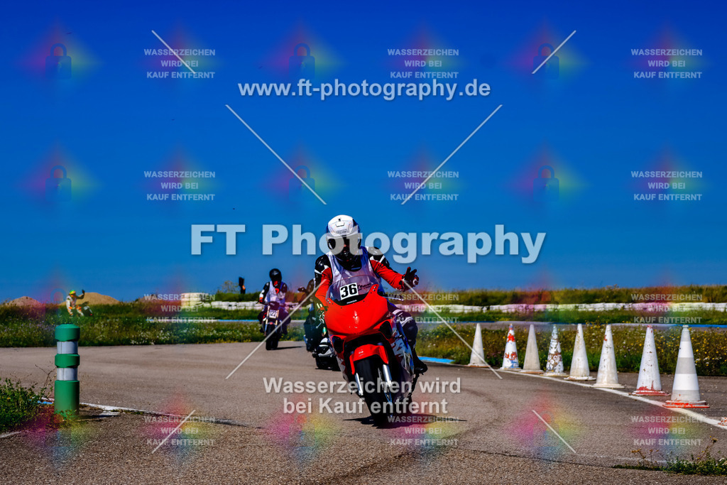 036-2999 | Hier findet Ihr Bilder von Touristenfahrten auf der Nürburgring Nordschleife oder von anderen Veranstaltungen die ich besucht habe. Viel Spass beim Durch Schauen 