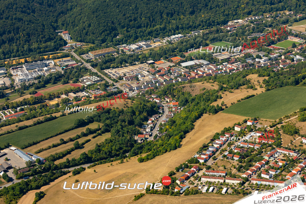 Die Luftaufnahme Gewerbegebiet Sollnau - Eichstätt wurde 2022 vom Flugzeug aus (keine Drohne) erstellt. Hohe Auflösung -für große Poster und Wandbilder geeignet - Garantiert!
