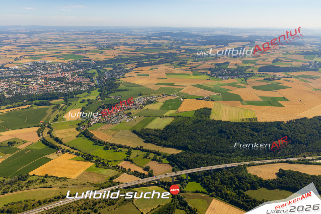 Wormeln Warburg Bild- Das Luftbild wurde 2025 vom UL-Flugzeug heraus erstellt ( keine Drohne bzw. Drohnenaufnahme ) - Hochauflösende Luftaufnahme -Nicht vergleichbar mit Google Maps oder Satelittenbilder- Die Geschenkidee !Mit Lizenz und Bildrechte bestellbar - CC