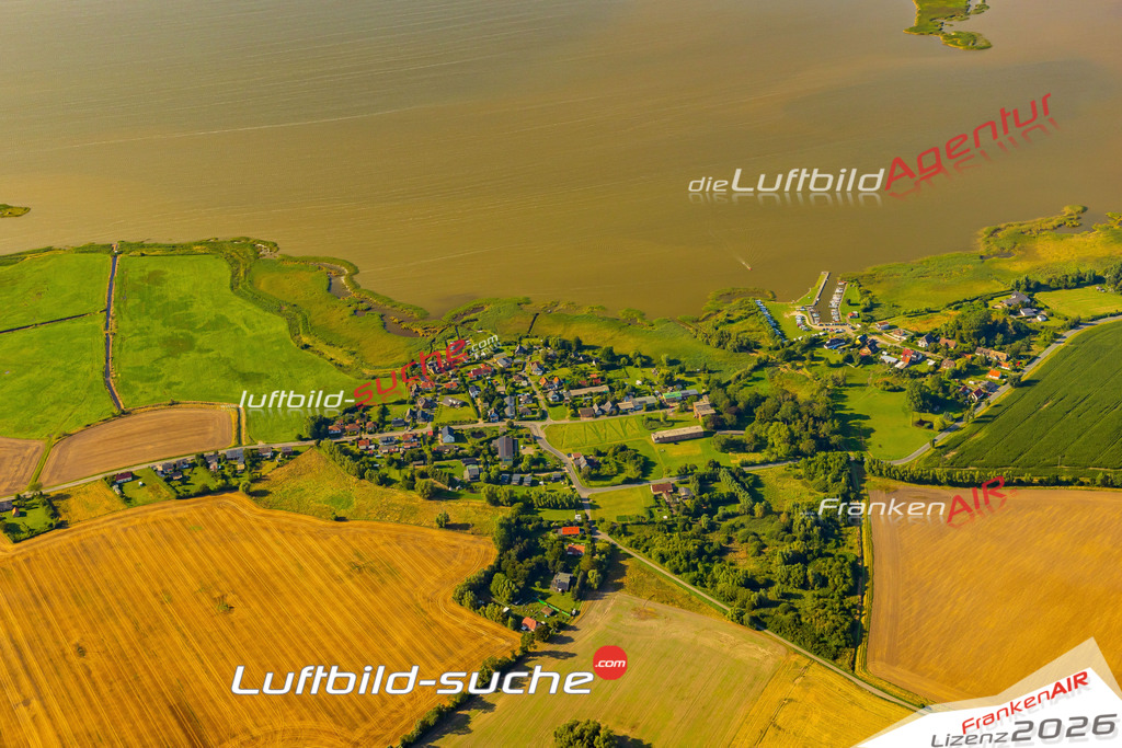 Schöne Luftaufnahme als Geschenk in Neuendorf-Hof Saal - Die Luftbildaufnahme wurde 2025 vom UL-Flugzeug heraus erstellt ( keine Drohne ) - Hochauflösende Luftaufnahme -Nicht vergleichbar mit Google Maps oder Satelittenbilder- Die Geschenkidee !Mit Lizenz und Bildrechte bestellbar