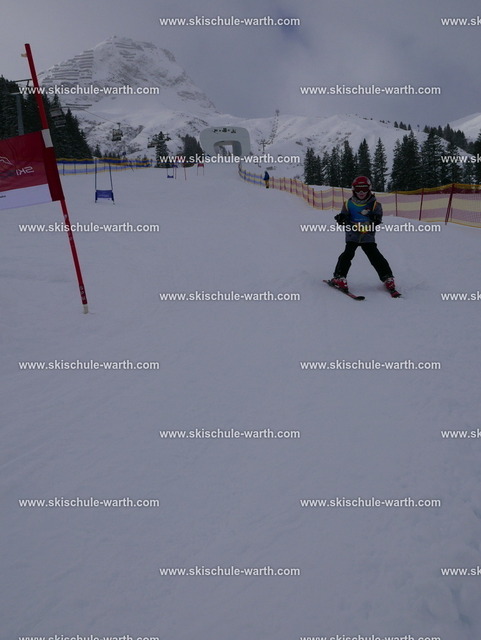 Antonia (1) | Photos von der Skischule Warth - Realisiert mit Pictrs.com