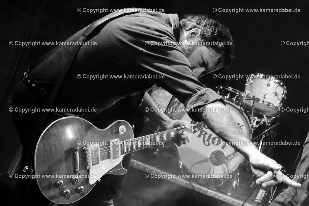 Konzert : Black Bottle Riot am 14.11.2025 im Rare Guitar in Münster | Konzert : Black Bottle Riot am 14.11.2025 im Rare Guitar in Münster - Realisiert mit Pictrs.com