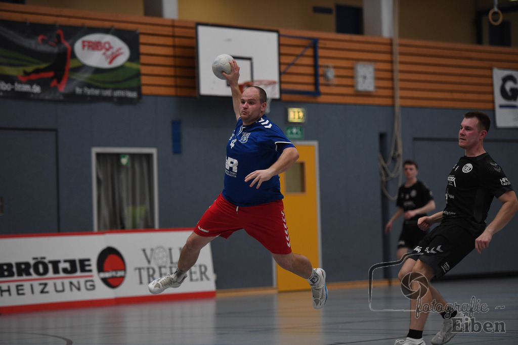 VFL Rastede-Elsflether TB 2 | VFL Rastede (blau)-Elsflether TB 2 (schwarz) am 06.04.2024 in Rastede (Sporthalle Feldbreite), Deutschland, Photo: Philip Eiben 2024 - Realisiert mit Pictrs.com