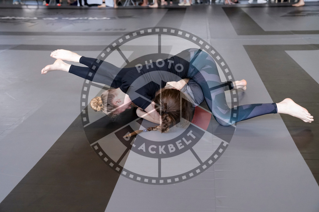 20240608PBB01668 | Fighters compete during the ILLCS VII summer edition luta livre competition in Hannover, Germany, on June 8, 2024.