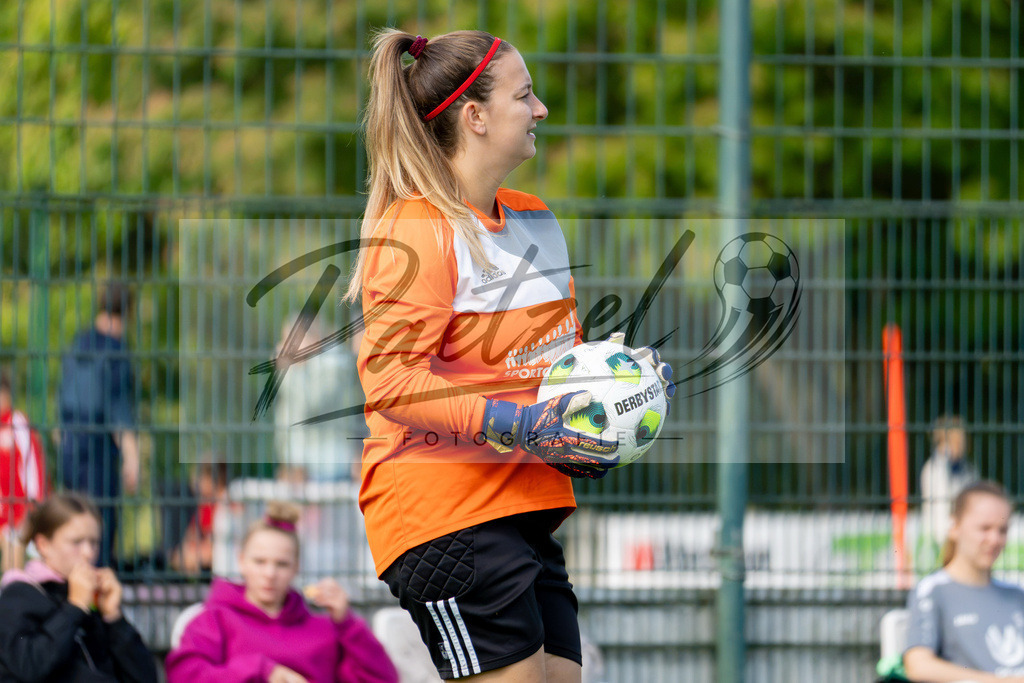 20260906_RULSVK_0269 | Fußball, Frauen:   beim Spiel der Kreisliga zwischen SG Rulle/Haste vs. SV Kettenkamp am 06.09.2026 im Stavermann-Sportpark in Rulle/Wallenhorst, Deutschland.(Foto von Nico Paetzel) - Realisiert mit Pictrs.com