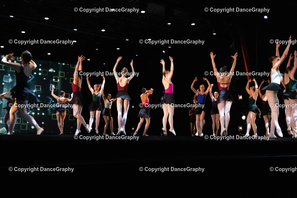 GPHY4649 | DanceGraphy - Realisiert mit Pictrs.com