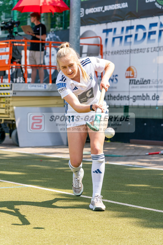 HK_20240511_903811 | 1.Bundesliga Damen Düsseldorfer HC - Harvestehuder THC am 11.5.2024 Düsseldorfer HC, Düsseldorf , Sara Strauss ( Düsseldorfer HC #11 )