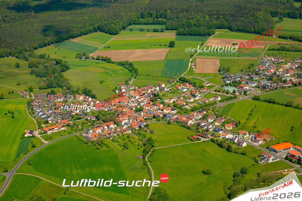Das Luftbild zeigt : Lauter Burkardroth - Die Luftaufnahme wurde 2024 vom UL-Flugzeug aus erstellt ( keine Drohne ) - Hochauflösende Luftaufnahme - Für grossformatige Ausdrucke geeignet. Die Geschenkidee !Mit Lizenz und Bildrechte bestellbar
