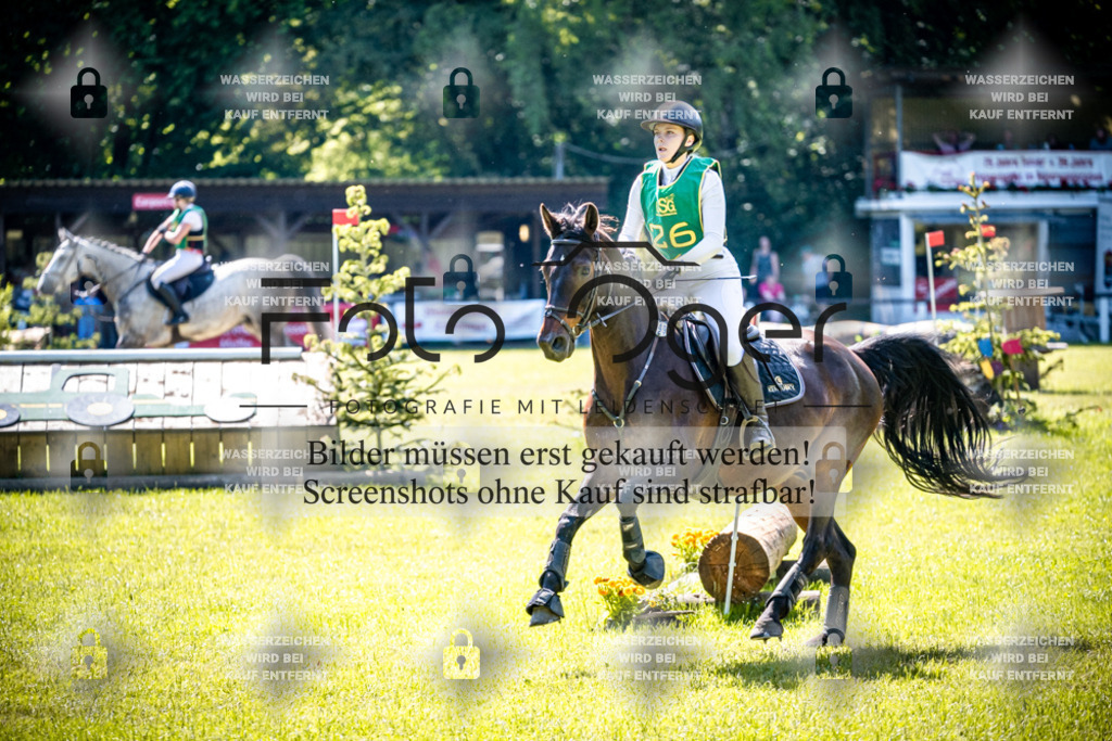 A1_Vielseitigkeitsturnier Melle Oldendorf-15c-0317 | Entdecke hochwertige Reitturnierfotos von Foto Oger. Professionell, emotional und authentisch – jetzt Lieblingsmomente im Shop bestellen.Deutschlandweite Turnierfotografie. - Realisiert mit Pictrs.com