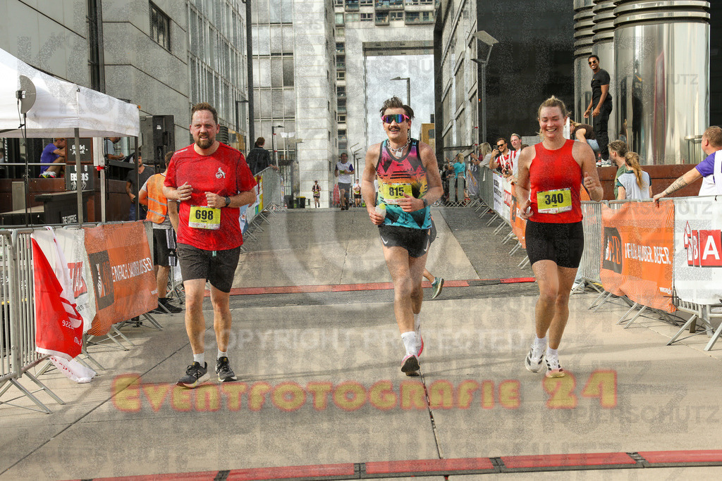 250920_1538_EX1_0295 | Sportfotografie im Rhein-Sieg Kreis, Köln, Bonn, NRW, Rheinland Pfalz, Hessen, etc. Unser Tätigkeitsfeld umfasst den Laufsport vom Volkslauf über den Marathon, Duathlon, Triathon bis zum Ultralauf wie Kölnpfad Ultra oder Schindertrail.