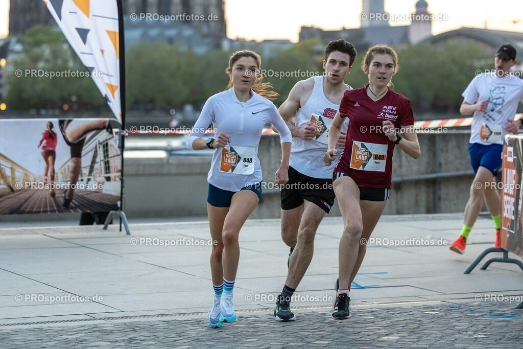 16. OBI Nachtlauf des ASV Koeln; Koeln, 17.05.23 | Impressionen vom 16. OBI Nachtlauf des ASV Koeln am 17.05.23 an Rheinpromenade und Tanzbrunnen in Koeln (Deutschland). Foto: BEAUTIFUL SPORTS/Ulrich Fassbender