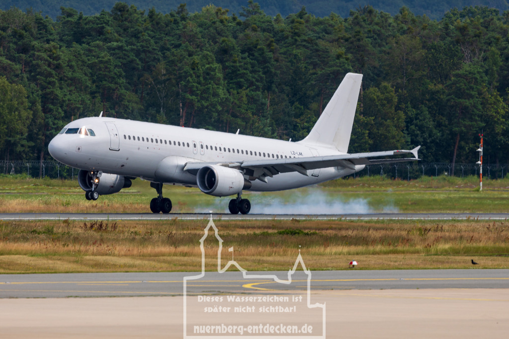 Flughafen Nürnberg | Ein Airbus A320 mit der Kennung LZ-LAK landete am Flughafen Nürnberg. Aufgrund der fehlenden Lackierung ist die Fluggesellschaft auf den ersten Blick nicht zu erkennen. Laut Flugplan wurde der Flug von SmartLynx durchgeführt und kam aus Heraklion. - Realisiert mit Pictrs.com
